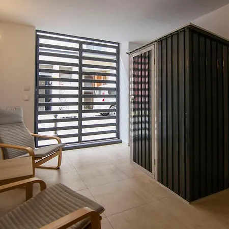 Vlc Host - Botánico Apartman *